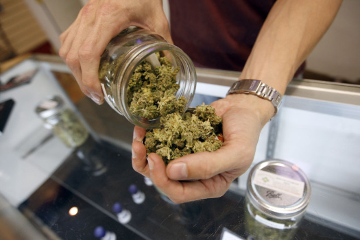 Los Angeles City Council Votes To Ban Medical Marijuana Dispensaries