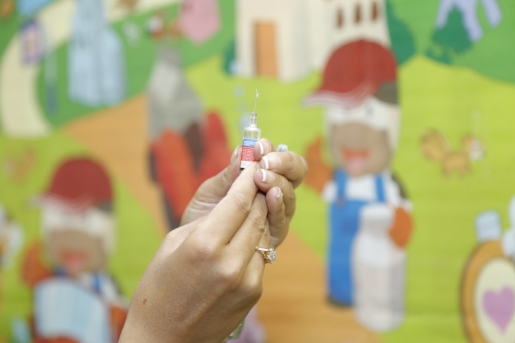 vaccine vaccination immunization shot syringe