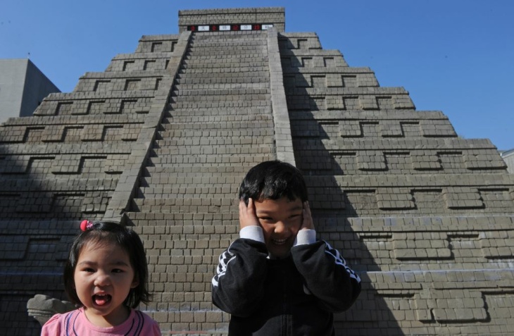 TAIWAN-MAYA-CULTURE-CALENDAR