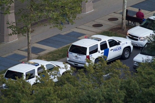 Police outside hostage standoff at Discovery Channel headquarters in Maryland today