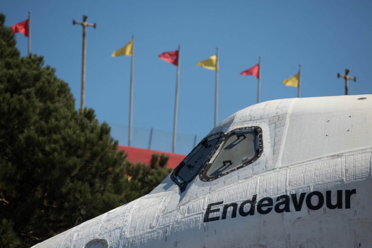 Shuttle Endeavour Sunday