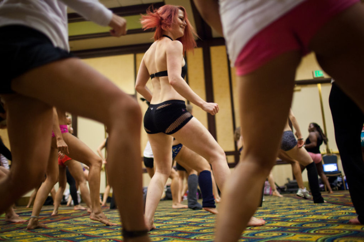 Pole Dancing Convention