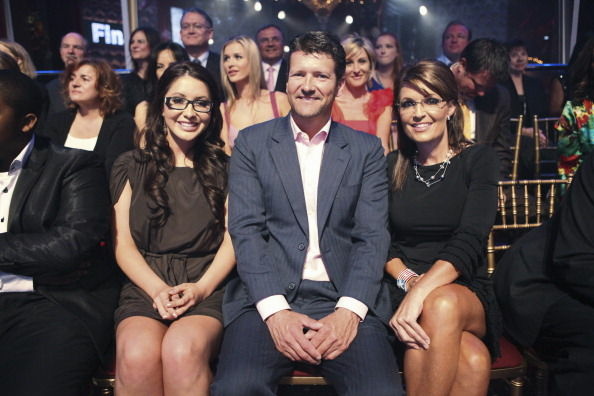 ABC's "Dancing With The Stars" - Season 12 - Week Ten