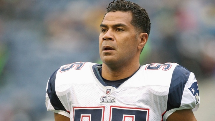 Junior Seau, seen here playing for the New England Patriots toward the end of his career. He had sustained many concussions during his career and suffered from a degenerative brain disease when he killed himself in May 2012.