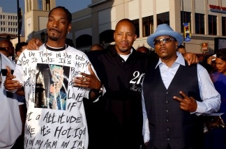 Musicians (left to right) Snoop Dogg, Warren G and Nate Dogg of 213 arrive to the 'First-Ever' BET Comedy Awards at the Pasadena Civic Auditorium on Sept. 28, 2004.
