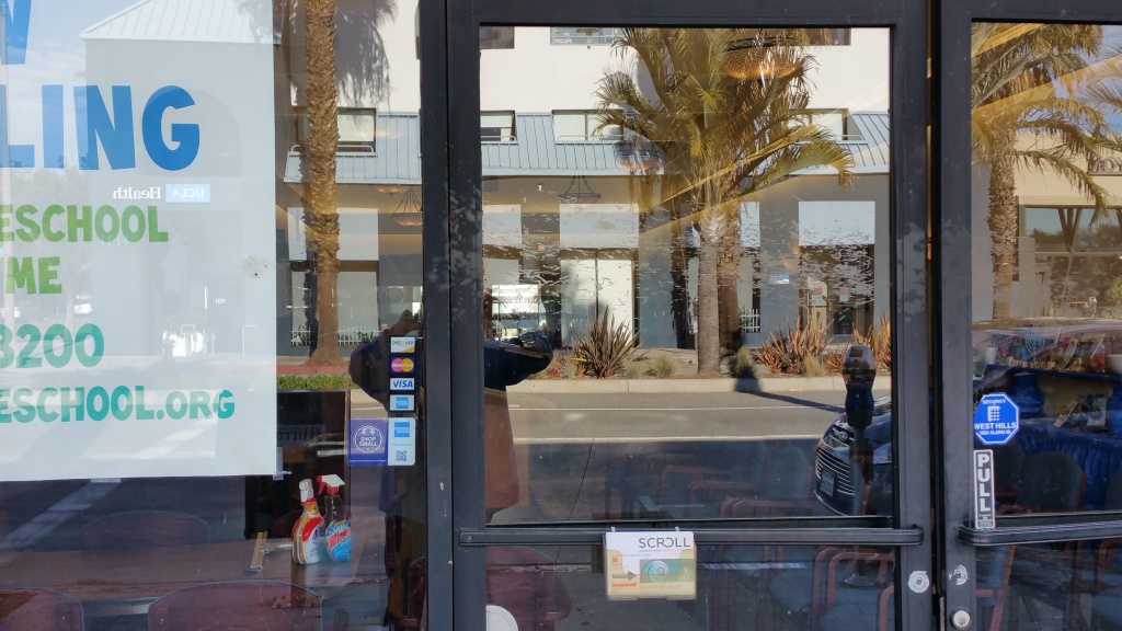 Santa Monica chabad vandalized with feces during Hanukkah