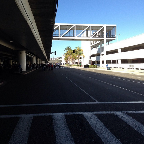 A witness tweets photos of LAX an hour after the shooting Friday morning. No cars can be seen outside the terminal.