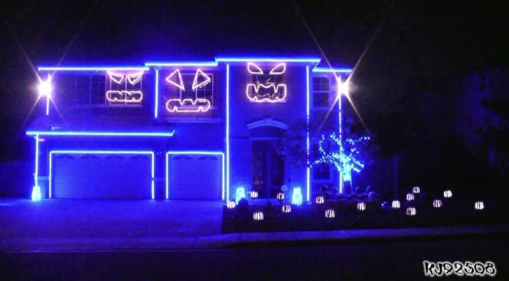 Halloween Light Show 2011 - Party Rock Anthem