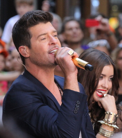 Robin Thicke Performs Live On NBC "Today"