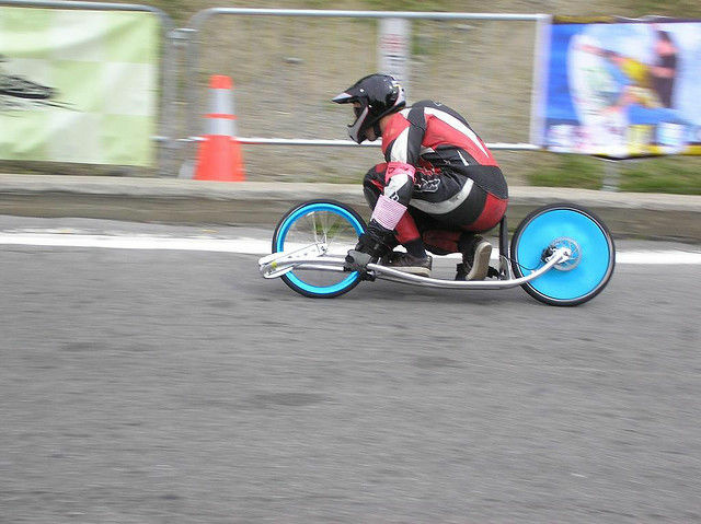 A man rides a Dirtsurfer inline board.