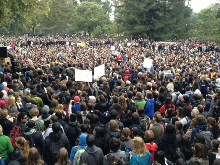 Thousands rally at UC Davis Monday