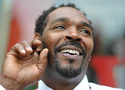 Rodney King speaks with fans before pres