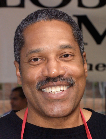 Larry Elder at The Los Angeles Union Mission's Thanksgiving Meal