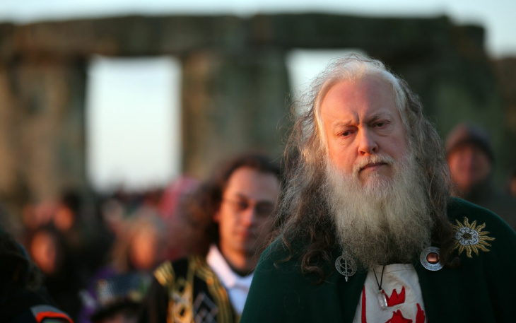 Druids Celebrate Winter Solstice At Stonehenge