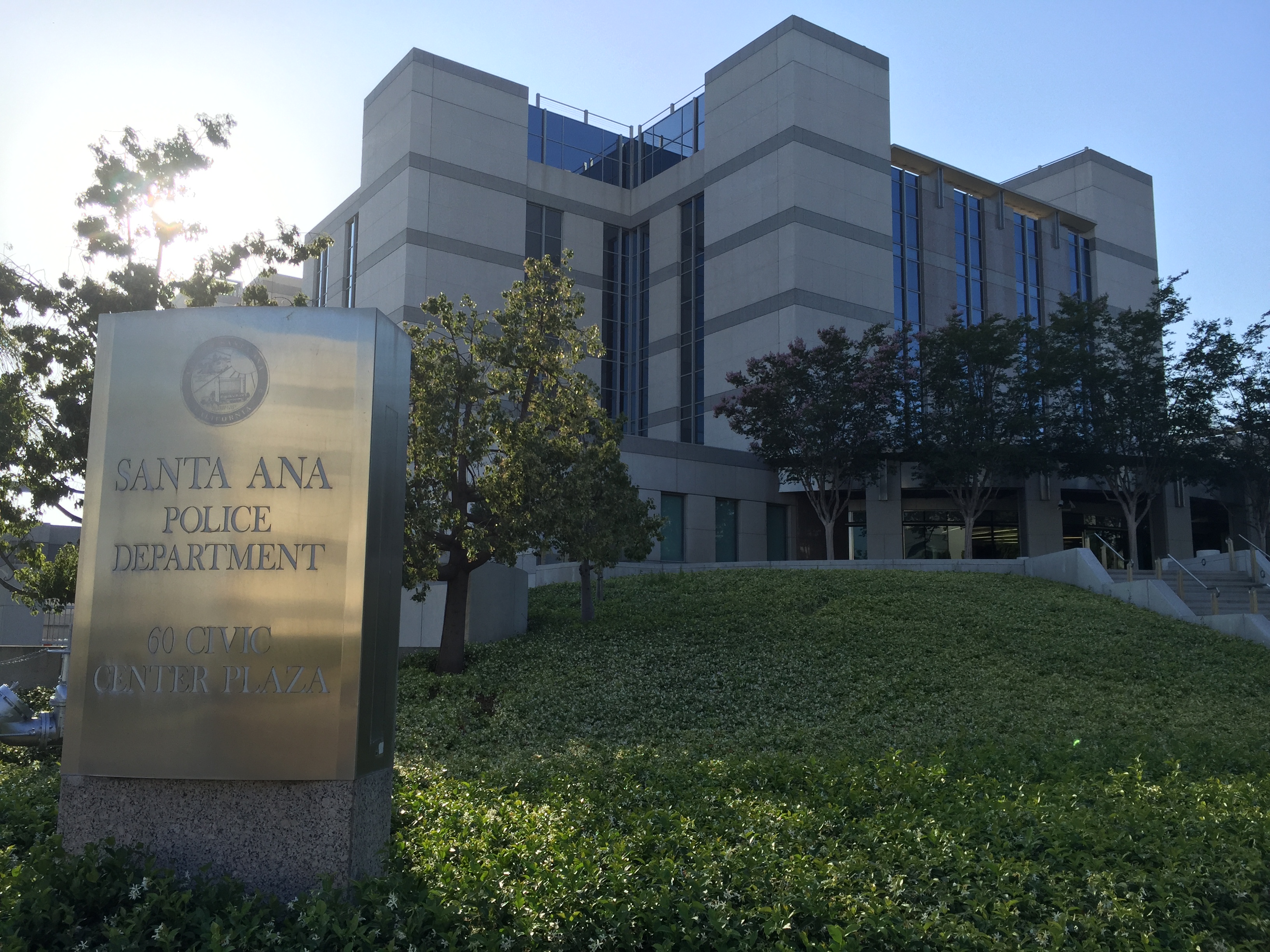 Santa Ana rents more jail beds to US Marshals after ICE cancels contract |  LAist - NPR News for Southern California - 89.3 FM