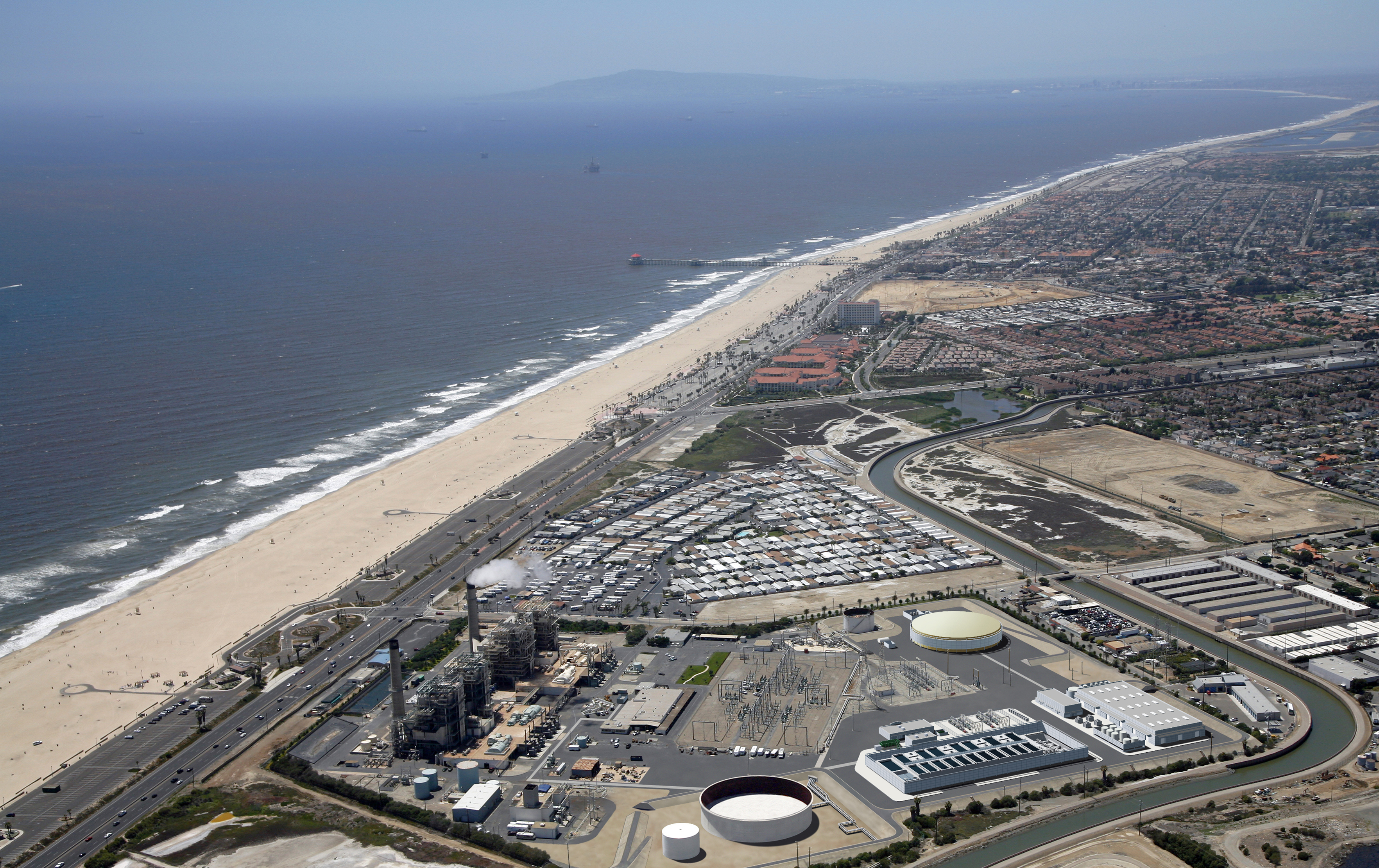Hundreds gather for meeting about proposed Huntington Beach desalination  plant | KPCC - NPR News for Southern California - 89.3 FM