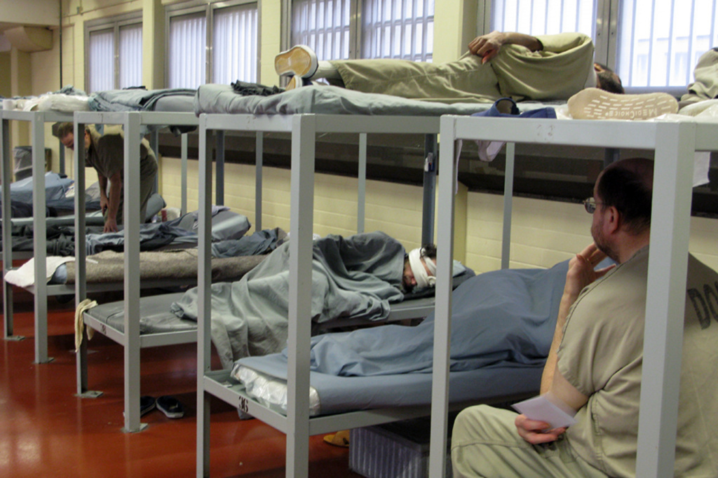 Mentally ill inmates who are able to shower, eat, sit quietly and otherwise care for themselves live in the jail's Division 2. A psychologist is stationed right outside the room, and officers are specially trained to deal with psychotic episodes. Mentally ill inmates who are able to shower, eat, sit quietly and otherwise care for themselves live in a special division in this jail. A psychologist is stationed right outside the room and officers are trained to deal with psychotic episodes.