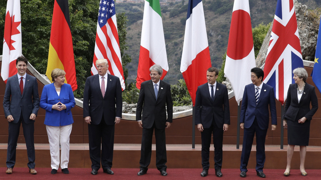 Trump promises climate decision next week after G7 stalemate Trump promises climate decision next week after G7 stalemate