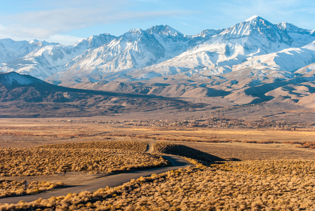 sierra nevada snow snowpack The Sierra Nevada snowpack in a typical year provides almost a third of California's water supply.