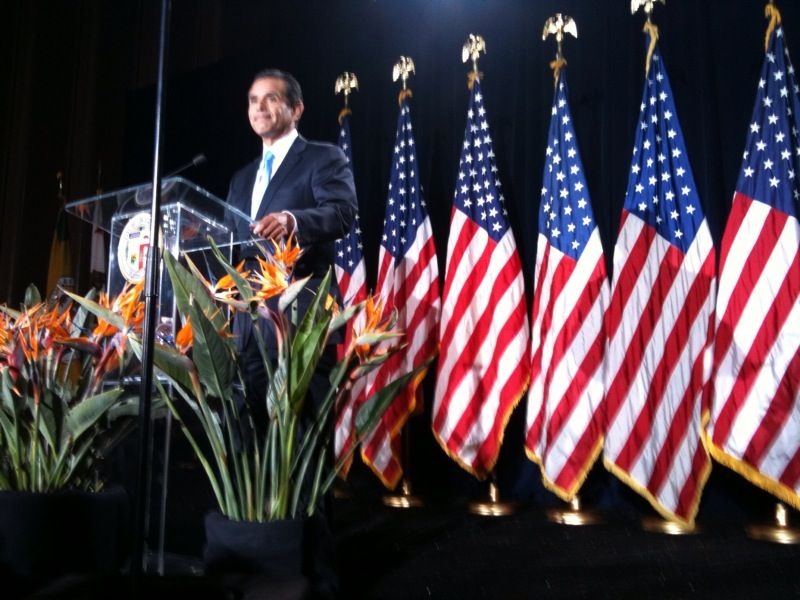 Mercer 16986 Mayor Antonio Villaraigosa at his State of the City address in the Jefferson High School auditorium in South L.A.