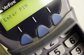Mercer 15043 Daily use of credit cards exposes consumers to fraud