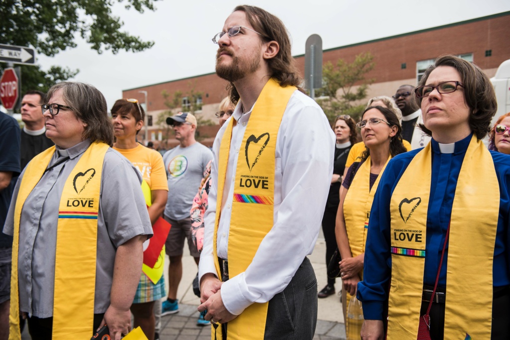 US-PROTESTS-FREESPEECH Counter-protestors to the Boston