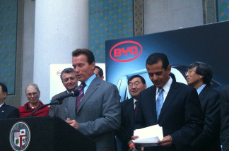 Governor Arnold Schwarzenegger with Los Angeles Mayor Villaraigosa outside L.A. City Hall during a press conference announcing Chinese car maker BYD is going to put its corporate headquarters in Los Angeles.
