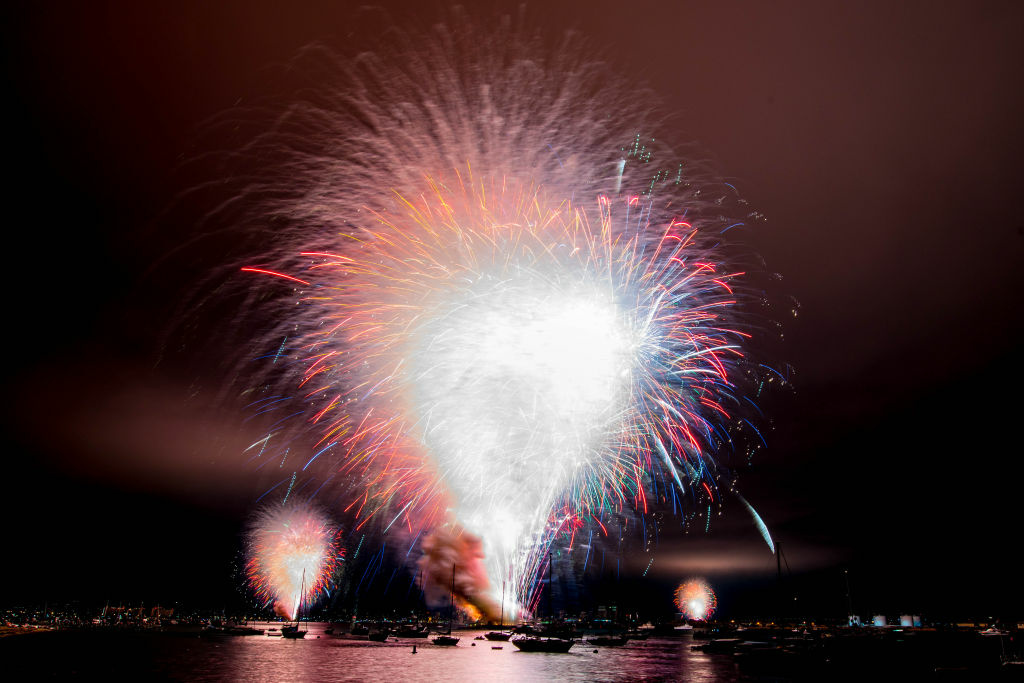 San Diego Fireworks Fail For San Diego's 4th of July celebration, viewers watched about 18 minutes worth of fireworks fire in about 10 seconds.