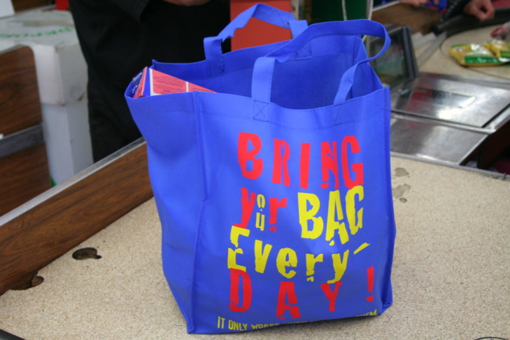 Even in a small market like Grocery Warehouse, LA sanitation workers are ready to talk to people in 5 languages, a sign of the city's diversity. 