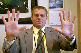Mercer 7406 Dr. Paul Silka, chief of staff at Cedars-Sinai, showing that he washes his hands on a regular basis.