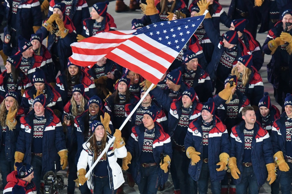 OLY-2018-PYEONGCHANG-OPENING Flag bearer Erin Hamlin of the United States leads the team in the Parade of Athletes.