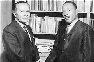 Mercer 7497 Rabbi Max Nussbaum and Dr. Martin Luther King Jr. shake hands during King's 1965 visit.