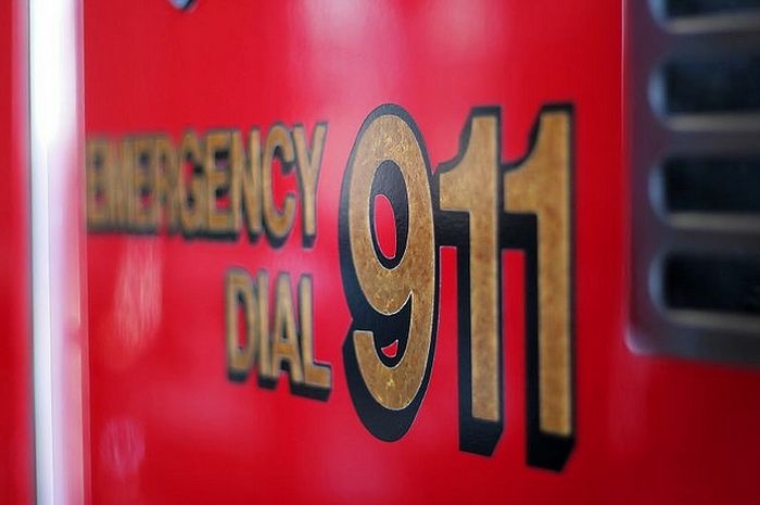 dial 911 emergency