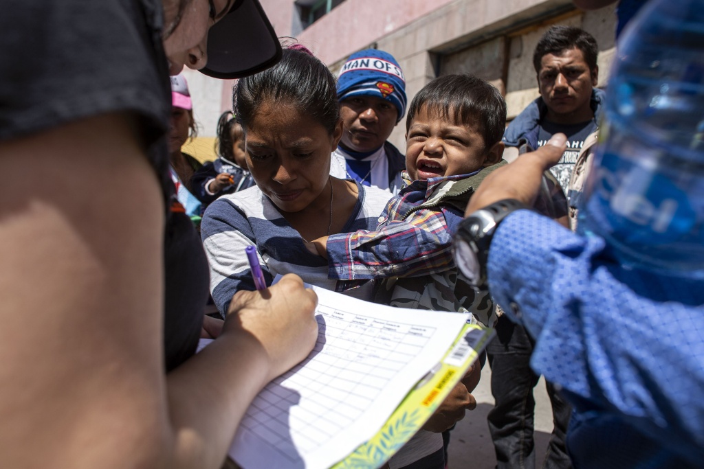 MEXICO-US-MIGRANTS-CARAVAN Central American migrants traveling in the