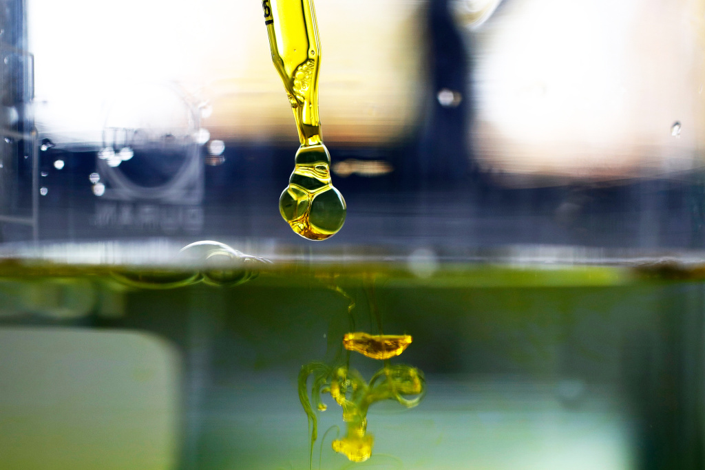 A sample of cannabidiol (CBD) oil is dropped into water. A sample of cannabidiol (CBD) oil is dropped into water. Supplements containing the marijuana extract are popular and widely sold as remedies for a variety of ailments and aches. But scientific evidence that they work hasn't yet caught up for most applications, researchers say.