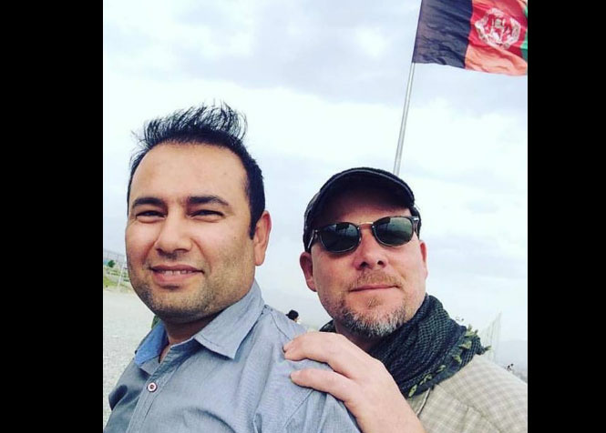 david gilkey photojournalist Zabihullah Tamanna (left) and David Gilkey (right)