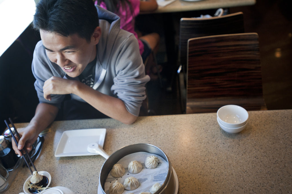 Dumpling house Din Tai Fung expands to Glendale, Costa Mesa 89.3 KPCC