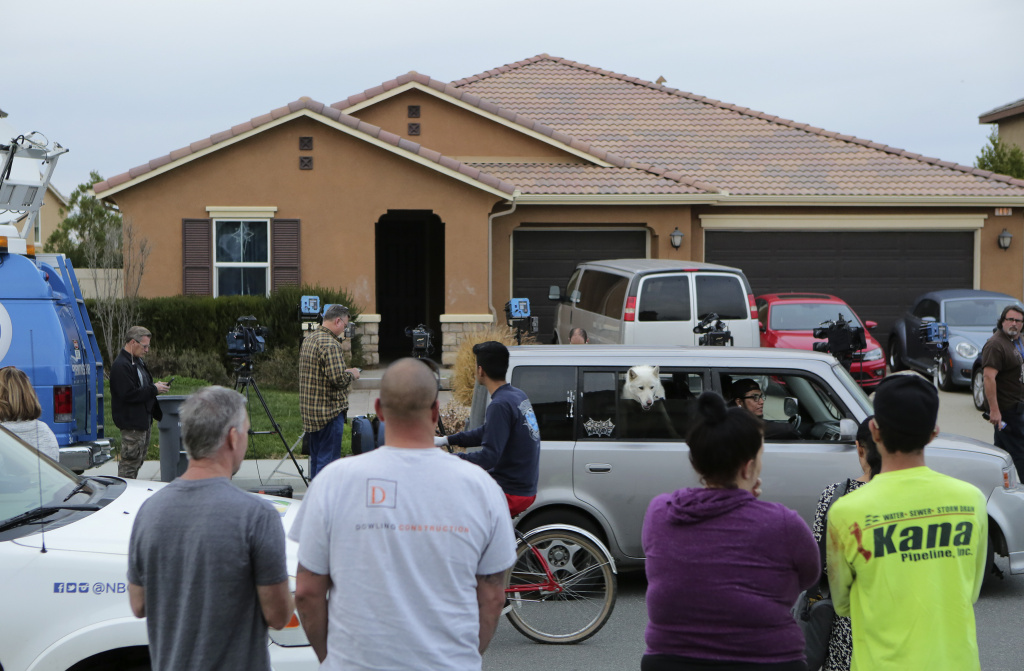 US-CRIME-CHILDREN-PROBE A home where a couple was arrested after police discovered that 13 people had been held captive in filthy conditions with some shackled to beds with chains and padlocks, on Monday in Perris, Calif.