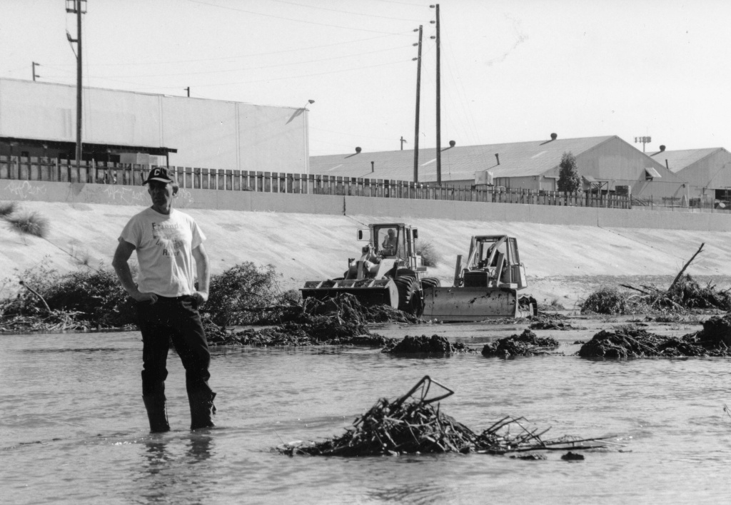 Lewis MacAdams Lewis MacAdams protests the destruction of vegetation in the Los Angeles River in 1995 by standing in front of the bulldozers and refusing to move.