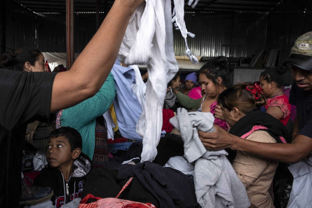 MEXICO-US-MIGRATION-CARAVAN Central American migrants traveling in the