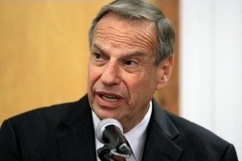 Headline: San Diego City Council to sue Mayor Bob Filner amid sexual harassment claims Reporter Sarah Hashim-Waris has details on the San Diego City Council's plan to file a lawsuit against Mayor Bob Filner over any costs the city may incur related to a sexual harassment suit he is facing.