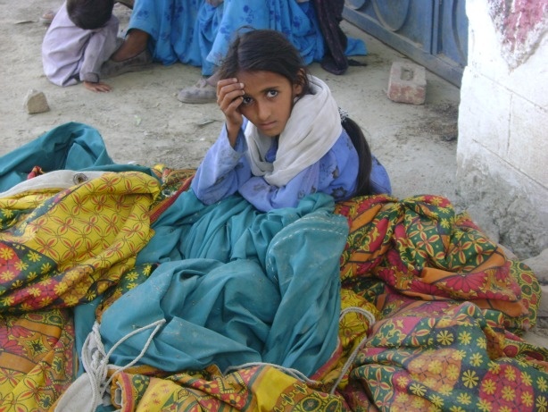 Mercer 20588 A young girl at a refugee camp in Pakistan