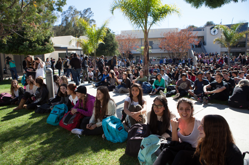 LAX Shooting Calabasa Highschool Gun Violence Brian Ludmer Victim Students at Calabasas High School show their support for teacher Brian Ludmer, who was shot in the leg at LAX on Nov. 1, 2013. Students walked out of classes at 12:19 p.m. on Nov. 5 to show their support for Ludmer and to protest gun violence.