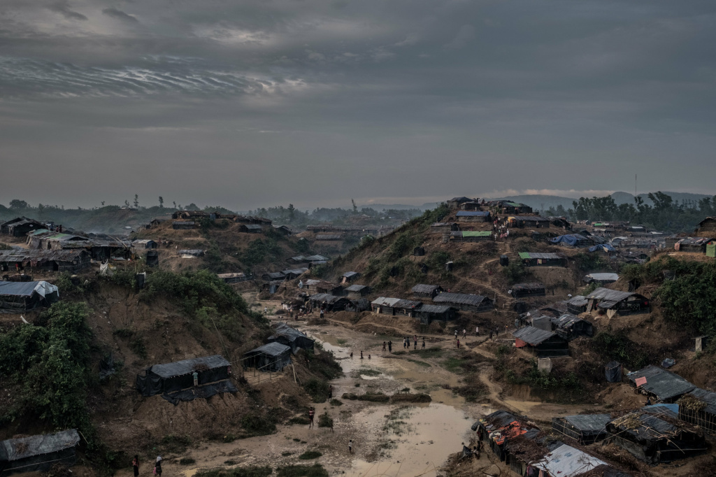 Rohingya refugees Myanmar Rohingya refugees build makeshift shelters along the hills of Balukhali, a village in southern Bangladesh.