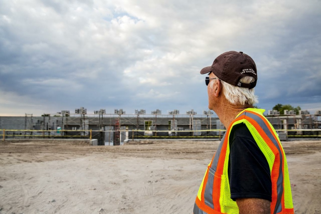 Robert Irwin 2 Robert Irwin onsite at Chinati Foundation, October 2015.