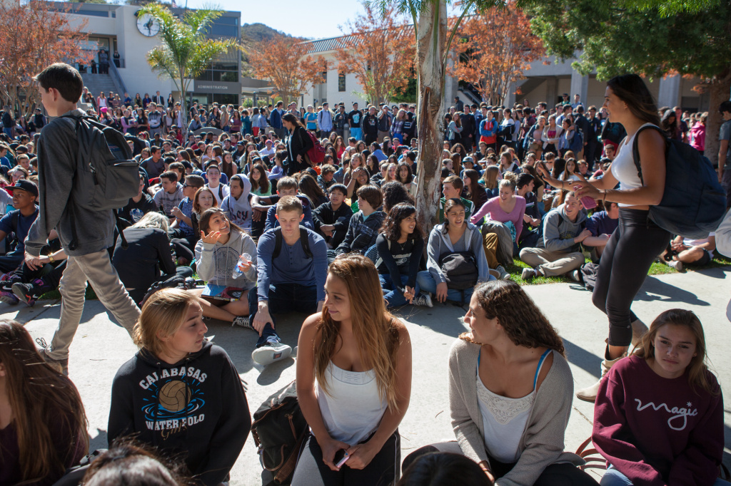 LAX shooting Calabasas High students rally in support of injured