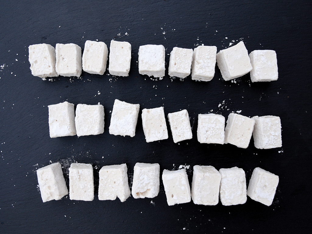 Marshmellows made from aquafaba Marshmellows made from aquafaba