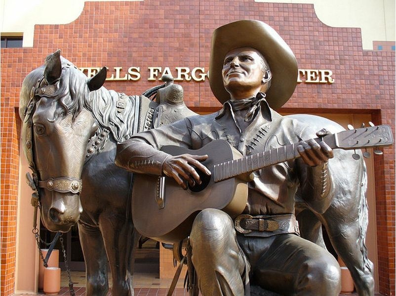 gene autry - autry museum Statue of Gene Autry from the courtyard of the Autry Museum in Griffith Park.