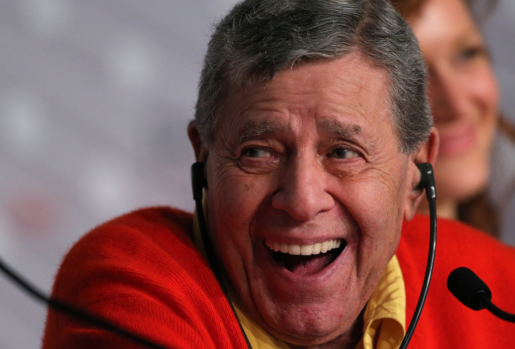 FRANCE-FILM-FESTIVAL-CANNES Jerry Lewis laughs on May 23, 2013 during a press conference for the film