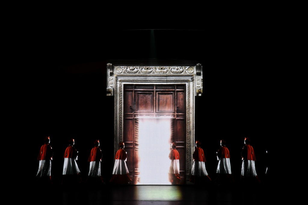 TOPSHOT-VATICAN-SHOW-SISTINE-CHAPEL A rehearsal of the show